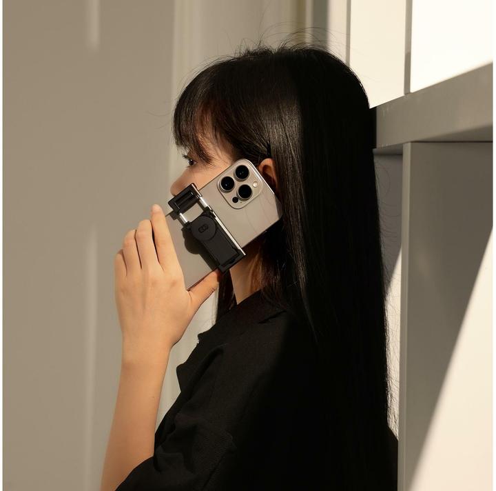 Actual product image Ulanzi TT23 Auto Tracking Selfie Stick Tripod (Metal)