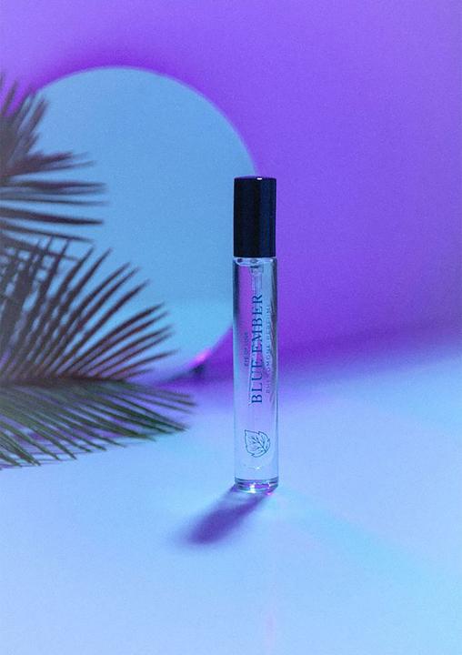 Produktbild Eye of Love Bloom Pheromone Perfume Attract Her 10ml Blue Ember (Eau de Cologne, 10 ml)