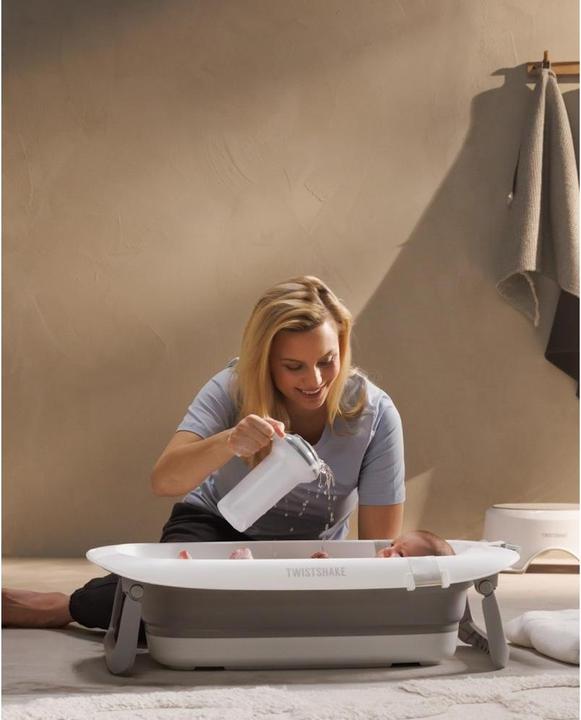 Image du produit Twistshake Baby Badewanne + Kissen & Rinser & 3 Badetiere Pastel Grey