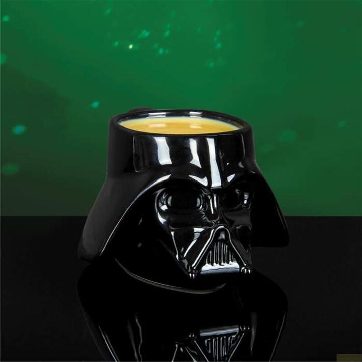 Actual product image Paladone Products Darth Vader Shaped Mug (PP3713SW) (385 ml, 1 x)