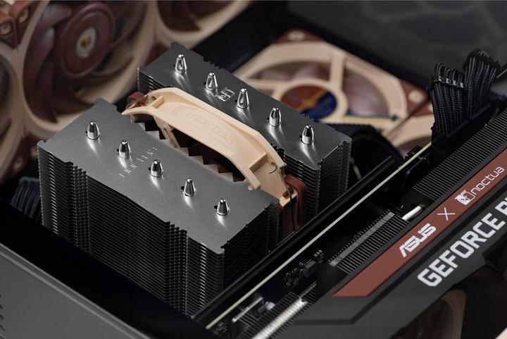 Produktbild Noctua NH-D12L (145 mm)