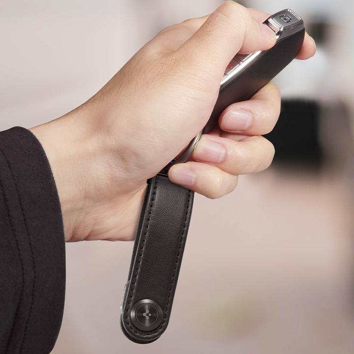 Actual product image Spigen AHP03647