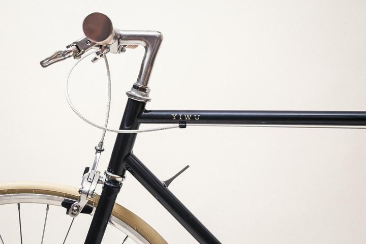 Actual product image MAY Yiwu (60 cm)