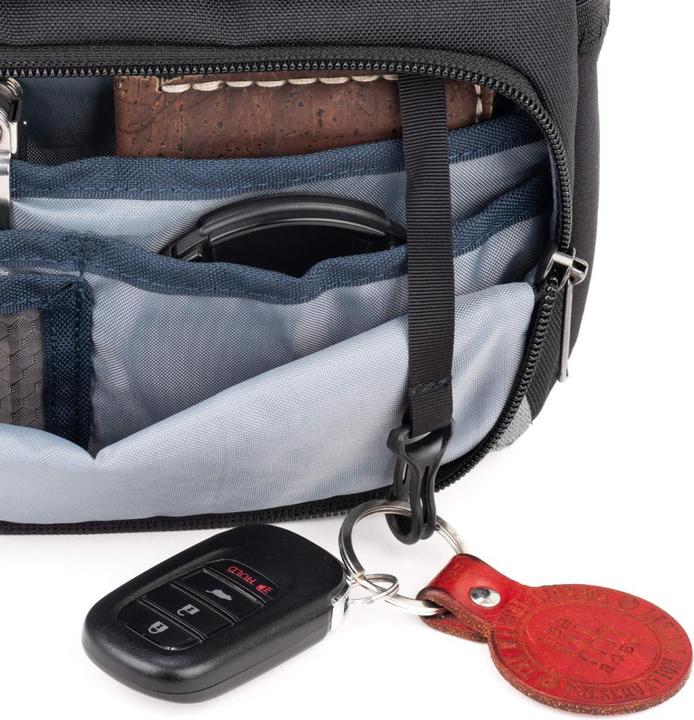 Actual product image Think Tank Mirrorless Mover 20 grey (new)