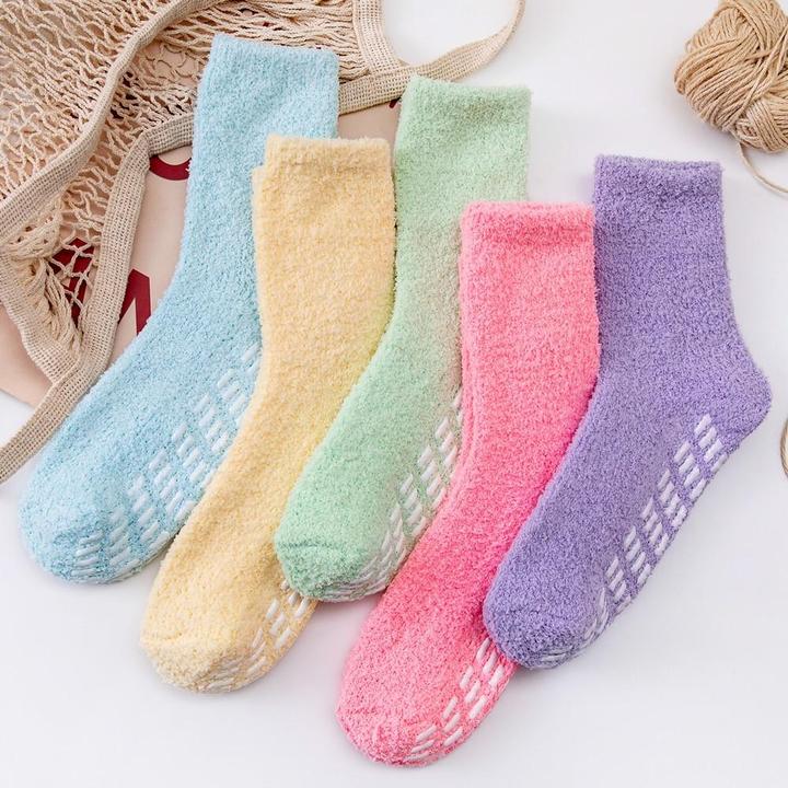 Actual product image Noya Damen Kuschelsocken, 5er Set, Anti-Rutsch, One Size (5-pack, One size)