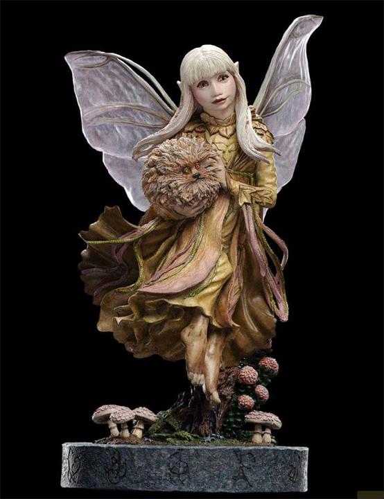 Actual product image Weta Workshop Dark Crystal statuette 1/6 Kira the Gelfling 25 cm