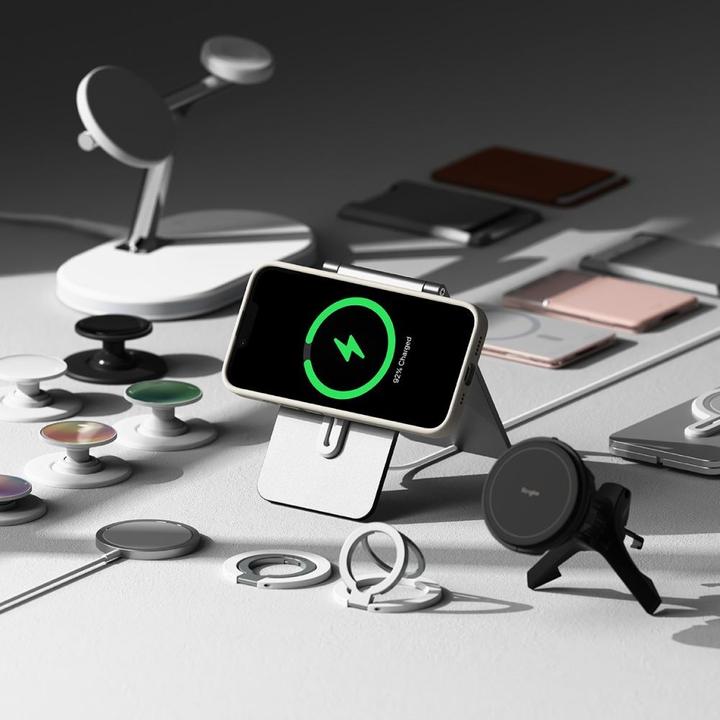 Immagine prodotto Ringke Silicone Magsafe iPhone 16e Case - Beige (Apple iPhone 16e)