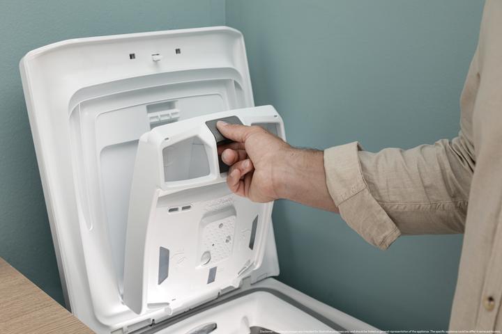 Actual product image Candy TCA483D2-S (8 kg, Downwards)