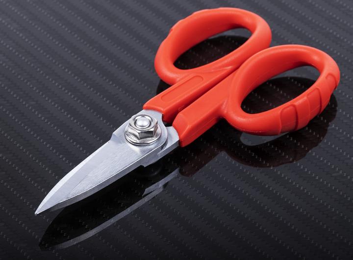 Actual product image RS PRO Kevlar cutter (14.50 cm)