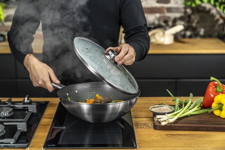 Produktbild Zwilling Wok 'Joy Plus' (30 cm, Wok Pfanne, Edelstahl)
