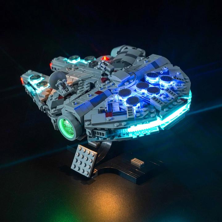 Image du produit BrickBling Set de lumière LED pour LEGO Star Wars : Millennium Falcon (75375) incl. télécommande