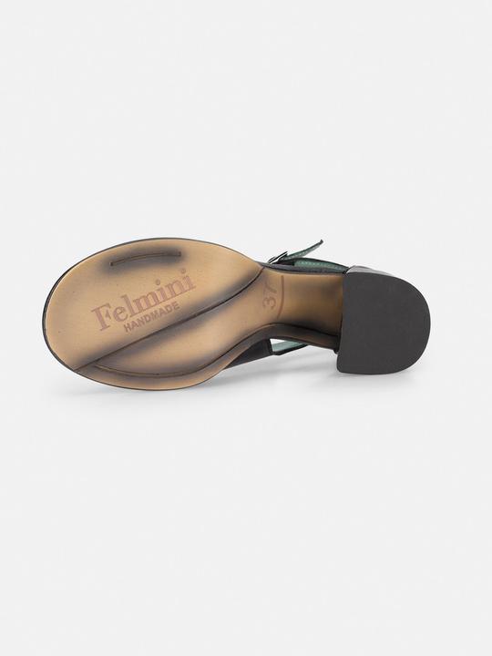 Image du produit Felmini Stefanny D796, une sandale à talon dont chaque détail respire l'élégance. Le talon est luxueusement (40)