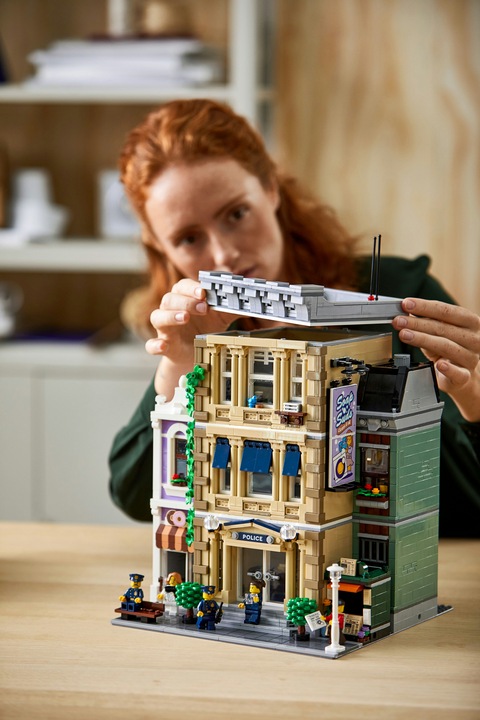 Image du produit LEGO Le Commissariat de police (10278, LEGO Creator Expert, LEGO difficiles à trouver)