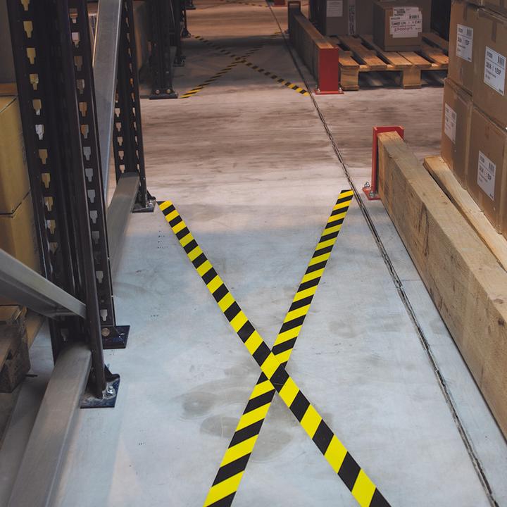 Immagine prodotto Tarifold Nastro segnaletico per pavimenti 50mmx33m giallo/nero (50 mm)