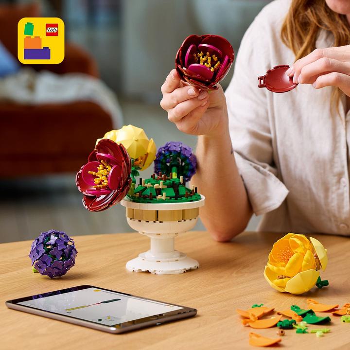 Actual product image LEGO Flower arrangement (10345, LEGO Botanical, LEGO Rare Sets)