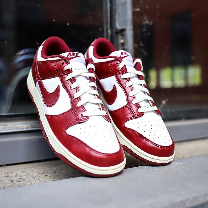 Produktbild Nike Dunk Low (40)