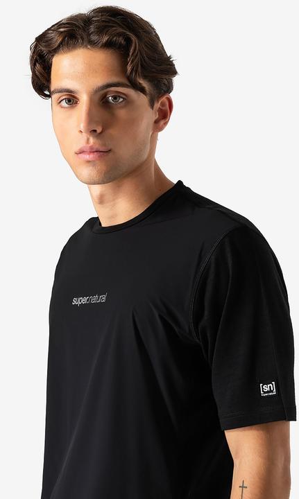 Actual product image Super Natural Windbreaker (M)