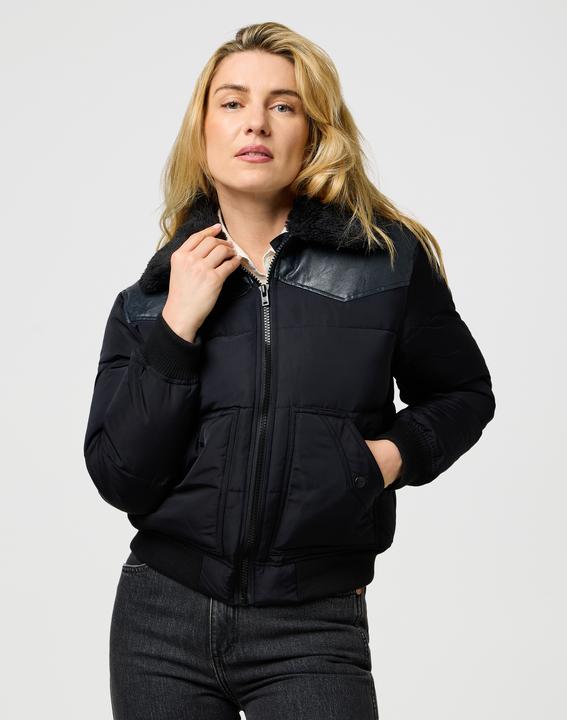 Actual product image Wrangler Winterjacke Western Puffer (M)