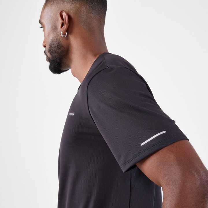 Actual product image Kiprun Men's breathable short-sleeved running shirt - Run 500 Dry black (S)