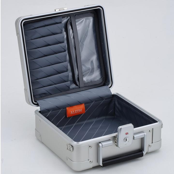 Actual product image Aleon Diversity Beauty Case 10"