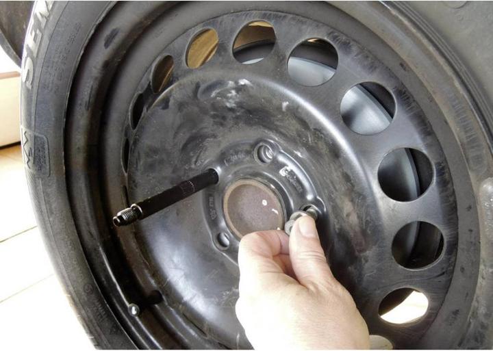 Actual product image Kunzer Centering bolt set for wheel assembly