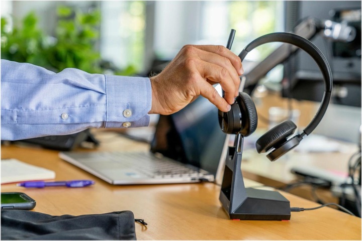 Image du produit Poly Voyager 4320 (Sans fil, Filaire, USB-A)