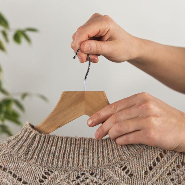Actual product image Beldray LA034276FEU7 Wooden Clothes Hangers 5pack (5 x)