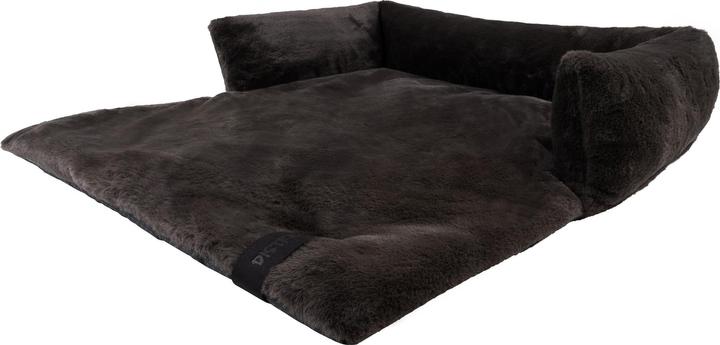 Actual product image District 70 Nuzzle