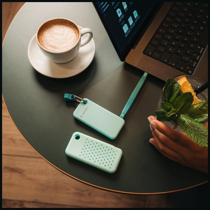 Produktbild Verbatim Pocket SSD 2TB Blue 2x Sleeves (2 TB)