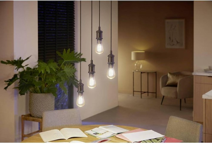 Actual product image Philips Hue Lucca Base (806 lm, E27, IP44)