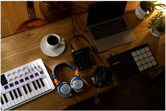 Produktbild Audio-Technica ATH-M50X Lab Limited Edition (NC, Kabelgebunden)