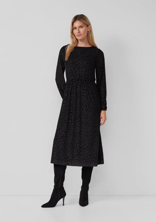 Image du produit s.Oliver Kleid Midi-Samtkleid mit U-Boot-Ausschnitt (34)