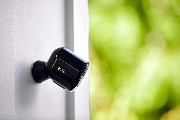 Immagine prodotto Arlo Pro 3 VMS4440B Set da 4 (2560 x 1440 Pixels)
