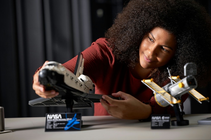 Productafbeelding LEGO NASA Space Shuttle Discovery (10283, LEGO Zeldzame Sets)