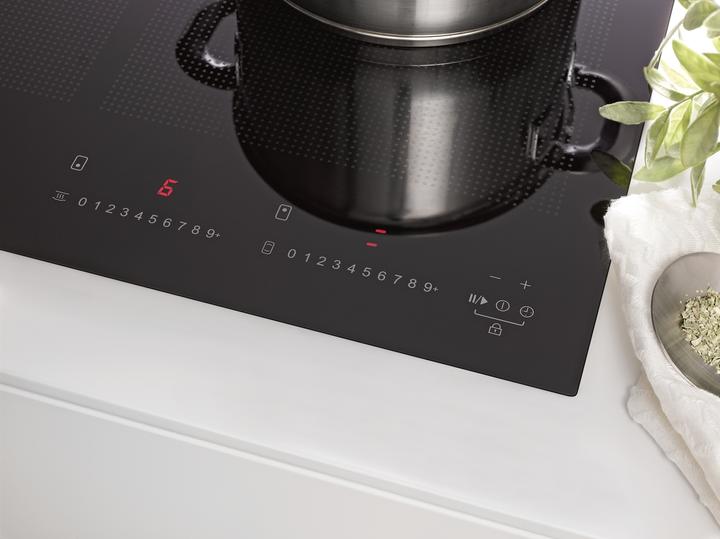 Actual product image Miele km 6367-1