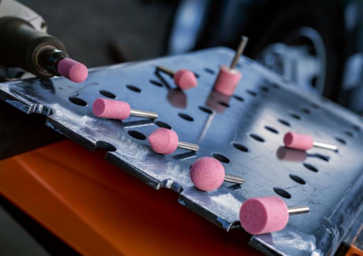 Actual product image Bosch Professional Zubehör PRO Steel mounted points set, 25 x 24, 15 x 30, 15 x 30, 25 x 25, 20 x 25 mm, G60, 5 pcs. (60)