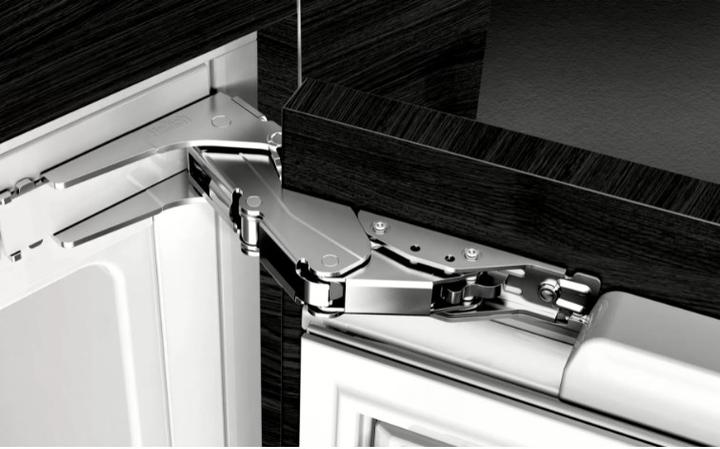 Actual product image Siemens KI86SSDE0 iQ500 Built-in Fridge-freezer with bottom freezer compartment (192 l)