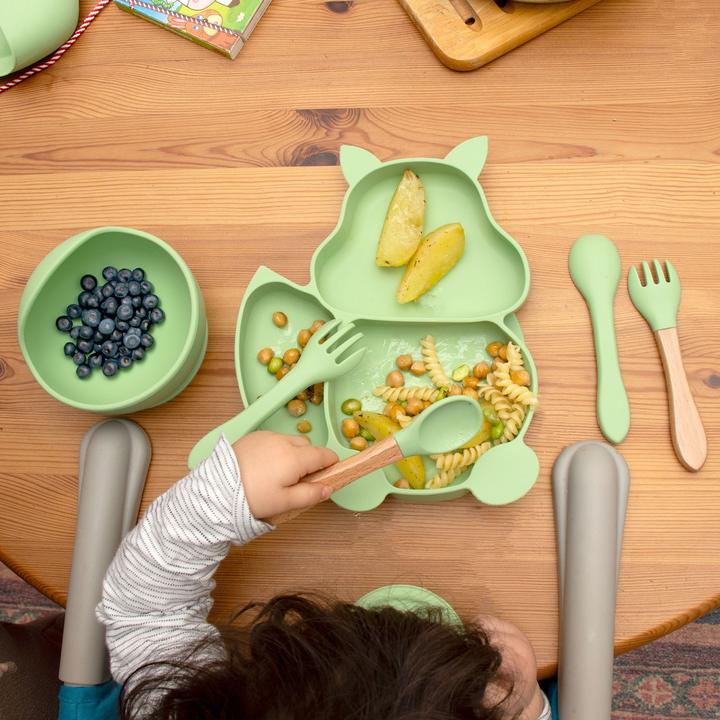 Produktbild Intirilife Baby Geschirr Set mit Lätzchen (8tlg.)