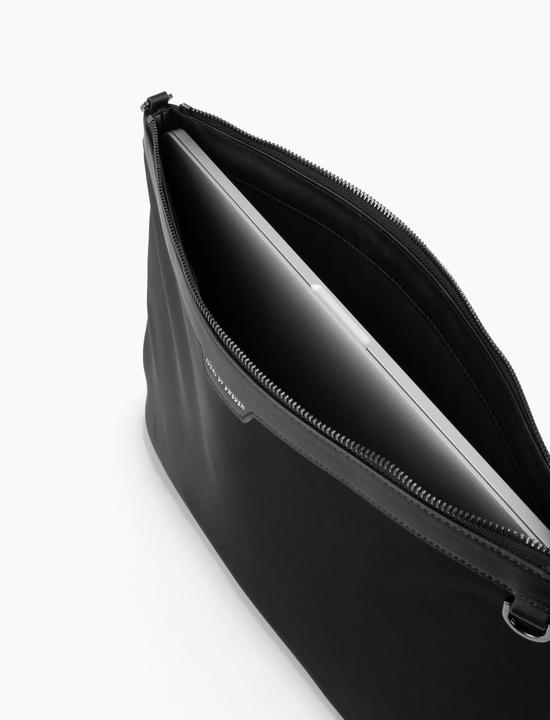 Produktbild iDeal Of Sweden Tasche für 13"-Computer Modell Nico (13", Universal)
