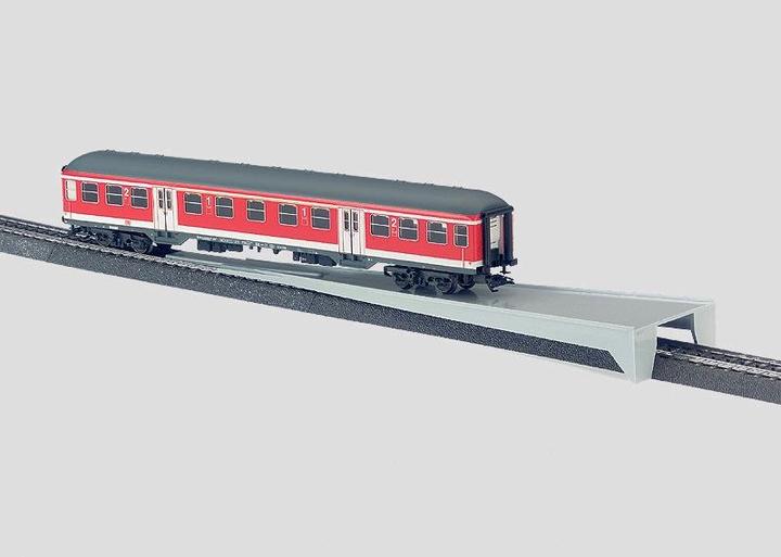 Actual product image Märklin H0 C-track (with ballast) 7224 (Track H0)