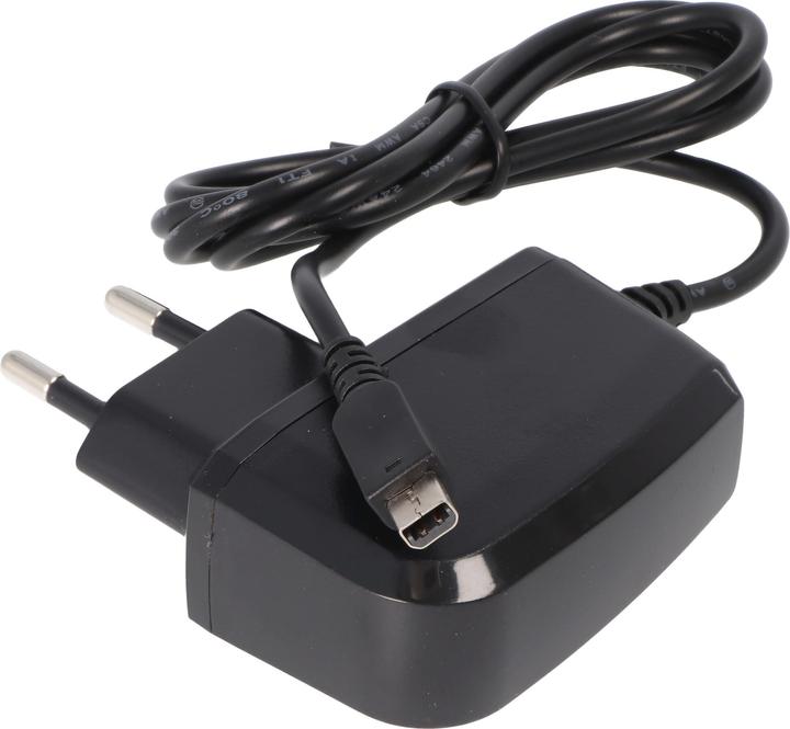 AccuCell Charger for Nintendo 3DS, 3DS XL, DSi, DSi XL (5 W)