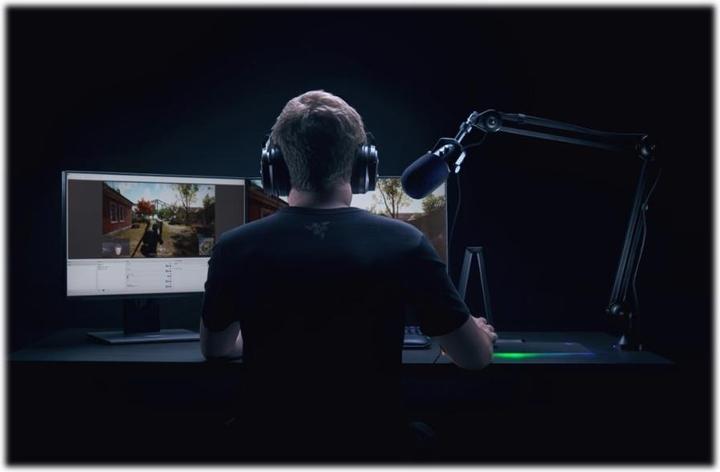 Actual product image Razer Seiren Elite
