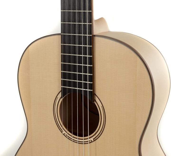Actual product image Gewa Classic Guitar Pro Natura Silver Left-Handed Model Made in Europe (Classical guitar, Back and sides: Acacia, Neck: Maple, Top: Solid spruce)