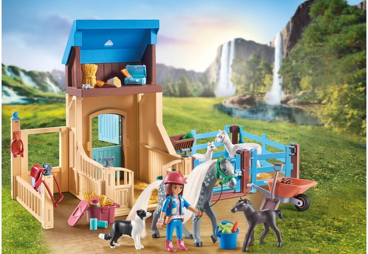 Actual product image Playmobil Amelia & Whisper with horse box (71353, Playmobil Horses of Waterfall)