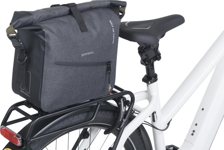 Actual product image Basil Navigator Storm (13 l, Luggage carrier bag)