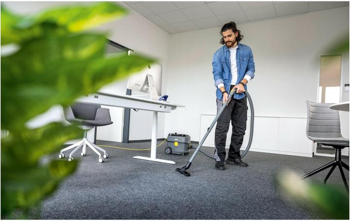 Produktbild Kärcher Professional Trockensauger T 10/1 Adv (Trockensauger)