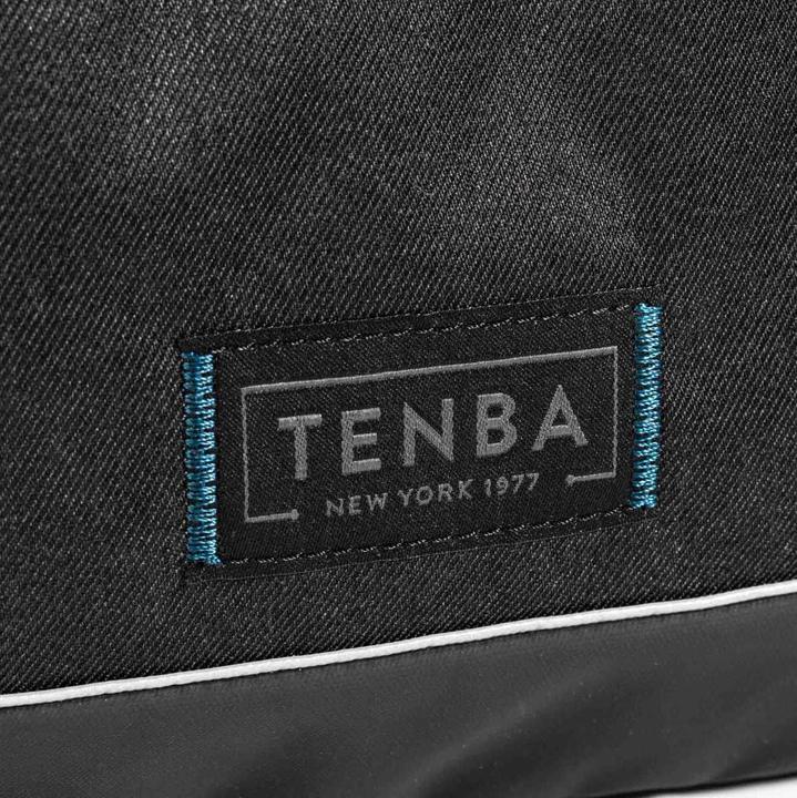 Actual product image Tenba Skyline V2 8 - Toploader - Grijs
