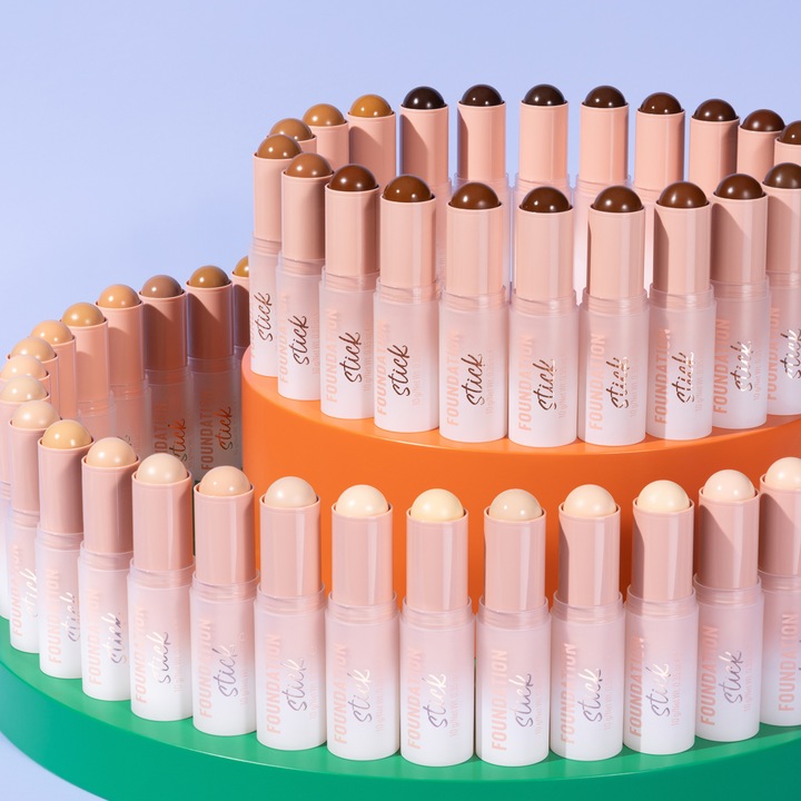 Produktbild essence FOUNDATION stick (350)