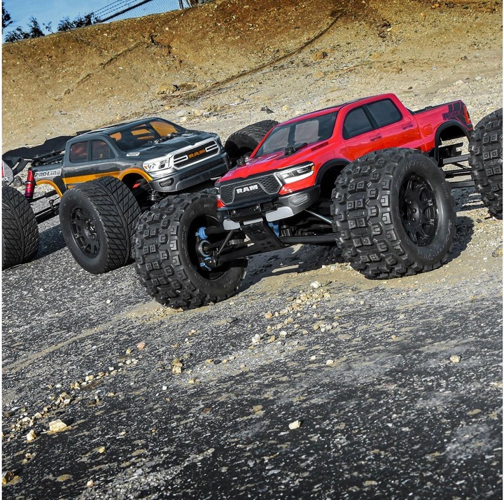 Actual product image Pro-Line Badlands MX38 3.8 Monster Truck +Raid 8x32 Rim