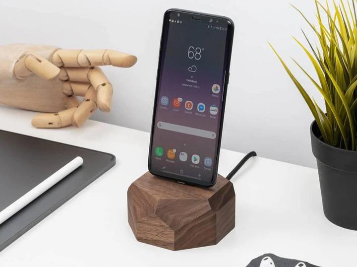 Image du produit Oakywood Geometric Dock - Station d'accueil pour smartphone - USB-C